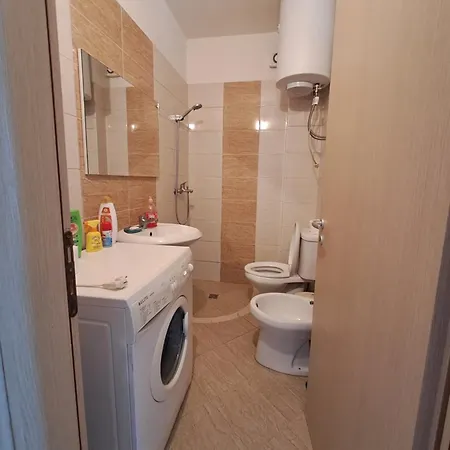 View דירה *